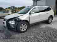 2011 Chevrolet Traverse 2LT z VIN 1GNKRJED6BJ153227, wystawiony jako Copart lot #72033135 z przebiegiem 83 312 mil mil oraz Szkoda całkowita • Salvage title. Historia ofert i sprzedaży dostępna na DreamBid. Obrazek 1.