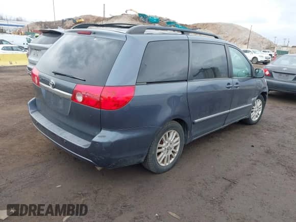 2010 Toyota Sienna XLE с VIN 5TDDK4CC4AS033039, выставлен на аукционе IAAI как лот 41725198 с пробегом 119 618 миль миль и . История ставок и продаж доступна на DreamBid. Изображение 4.