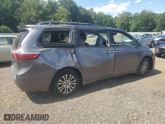2019 Toyota Sienna XLE Auto Access Seat с VIN 5TDYZ3DC7KS977943, выставлен на аукционе Copart как лот 70380175 с пробегом 65 774 миль миль и Списание • Salvage title. История ставок и продаж доступна на DreamBid. Изображение 3.