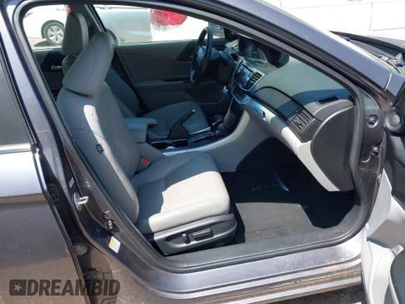 2013 Honda Accord EX-L z VIN 1HGCR2F84DA168611, wystawiony jako IAAI lot #42801977 z przebiegiem 110 943 mil mil oraz . Historia ofert i sprzedaży dostępna na DreamBid. Obrazek 5.