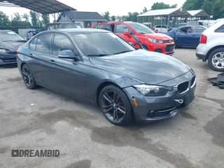 2016 BMW 3 Series 320i xDrive z VIN WBA8A3C52GK551275, wystawiony jako IAAI lot #42609667 z przebiegiem 114 991 mil mil oraz . Historia ofert i sprzedaży dostępna na DreamBid. Obrazek 1.