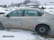 2015 Nissan Altima S с VIN 1N4AL3AP7FN890135, выставлен на аукционе IAAI как лот 41284022 с пробегом 272 865 миль миль и . История ставок и продаж доступна на DreamBid. Изображение 14.