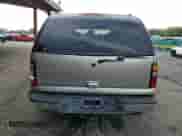 2003 Chevrolet Tahoe LT с VIN 1GNEK13Z23J201906, выставлен на аукционе Copart как лот 60144165 с пробегом 126 489 миль миль и Списание • Salvage title. История ставок и продаж доступна на DreamBid. Изображение 6.