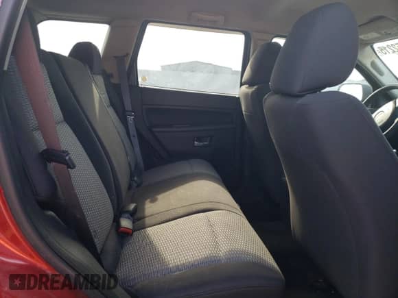 2010 Jeep Grand Cherokee Laredo с VIN 1J4PR4GK0AC110575, выставлен на аукционе Copart как лот 85152215 с пробегом 126 630 миль миль и Чистый • Clean title. История ставок и продаж доступна на DreamBid. Изображение 11.