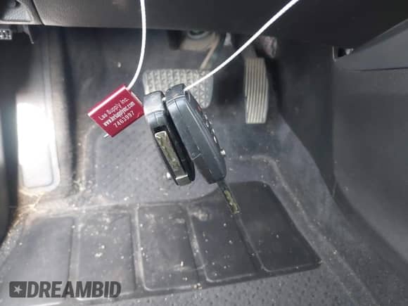 2014 Chevrolet Cruze 1LT z VIN 1G1PC5SB8E7297057, wystawiony jako IAAI lot #43383534 z przebiegiem 196 127 mil mil oraz . Historia ofert i sprzedaży dostępna na DreamBid. Obrazek 11.