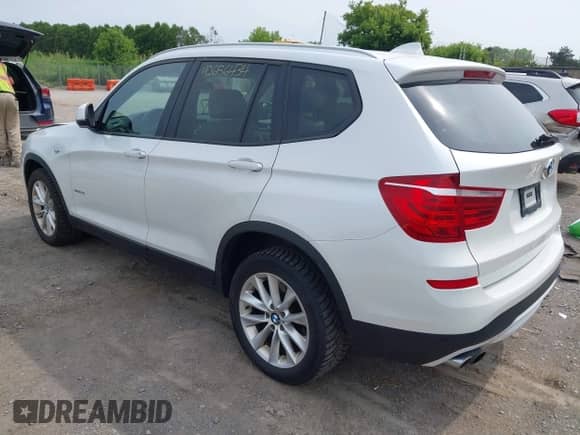 2015 BMW X3 sDrive28i with VIN 5UXWZ7C53F0M83118, listed as a IAAI auction lot 42656434 with 123,829 mi miles and . Bid and sale history available at DreamBid. Image 3.