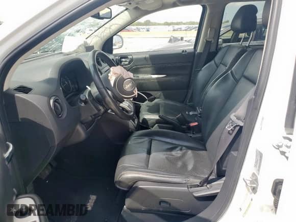 2017 Jeep Compass High Altitude с VIN 1C4NJCEB4HD186354, выставлен на аукционе Copart как лот 82139935 с пробегом 120 800 миль миль и Списание • Salvage title. История ставок и продаж доступна на DreamBid. Изображение 7.