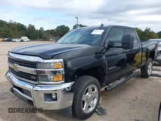 2015 Chevrolet Silverado 2500HD LT z VIN 1GC1KVEG9FF152026, wystawiony jako IAAI lot #43427334 z przebiegiem 214 348 mil mil oraz . Historia ofert i sprzedaży dostępna na DreamBid. Obrazek 2.
