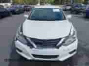 2016 Nissan Altima SV z VIN 1N4AL3AP1GC249009, wystawiony jako IAAI lot #42598727 z przebiegiem 131 488 mil mil oraz . Historia ofert i sprzedaży dostępna na DreamBid. Obrazek 6.