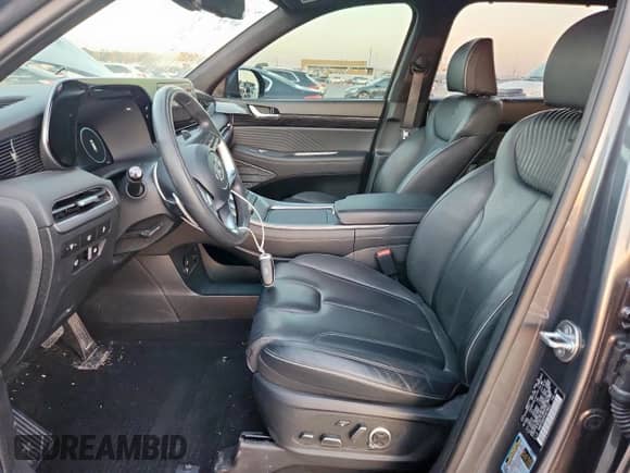 2023 Hyundai Palisade Calligraphy с VIN KM8R7DGE5PU578623, выставлен на аукционе Copart как лот 84013625 с пробегом 29 249 миль миль и Списание • Salvage title. История ставок и продаж доступна на DreamBid. Изображение 7.