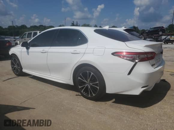 2019 Toyota Camry LE с VIN 4T1B11HK9KU828945, выставлен на аукционе Copart как лот 62388185 с пробегом 95 180 миль миль и Списание • Salvage title. История ставок и продаж доступна на DreamBid. Изображение 2.