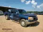 2000 GMC Sierra 1500 SLE with VIN 1GTEK19T1YE110461, listed as a Copart auction lot 64747115 with 273,717 mi miles and Salvage title. Bid and sale history available at DreamBid. Image 13.