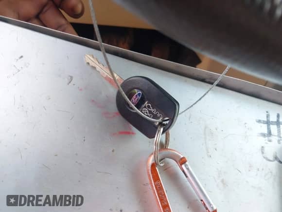 2011 Ford F-150 XLT z VIN 1FTFW1ET5BFC04648, wystawiony jako IAAI lot #42769931 z przebiegiem 224 400 mil mil oraz . Historia ofert i sprzedaży dostępna na DreamBid. Obrazek 11.