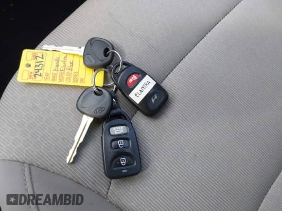 2018 Hyundai Elantra SEL с VIN 5NPD84LF3JH291681, выставлен на аукционе IAAI как лот 43382806 с пробегом 83 721 миль миль и . История ставок и продаж доступна на DreamBid. Изображение 11.