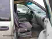 1999 Dodge Caravan z VIN 2B4GP25G6XR462930, wystawiony jako IAAI lot #41930606 z przebiegiem 196 799 mil mil oraz . Historia ofert i sprzedaży dostępna na DreamBid. Obrazek 5.