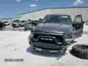 2020 Ram 1500 Rebel z VIN 1C6SRFLT2LN199221, wystawiony jako Copart lot #68965755 z przebiegiem 49 714 mil mil oraz Szkoda całkowita • Salvage title. Historia ofert i sprzedaży dostępna na DreamBid. Obrazek 14.