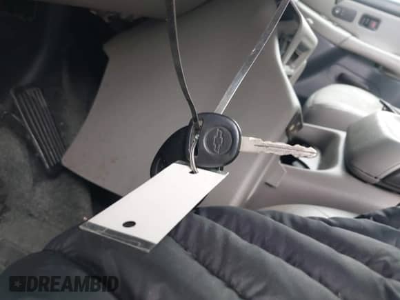 2001 Chevrolet Tahoe LS с VIN 1GNEC13T41R178961, выставлен на аукционе IAAI как лот 42204071 с пробегом Не указан миль и . История ставок и продаж доступна на DreamBid. Изображение 11.