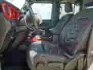 2021 Jeep Wrangler Unlimited 80th Anniversary с VIN 1C4HJXDG2MW846360, выставлен на аукционе Copart как лот 62721735 с пробегом 17 099 миль миль и Списание • Salvage title. История ставок и продаж доступна на DreamBid. Изображение 7.