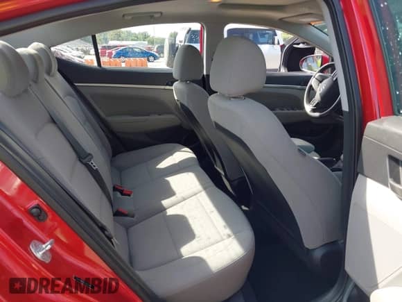 2020 Hyundai Elantra SEL z VIN 5NPD84LF6LH632509, wystawiony jako IAAI lot #43066620 z przebiegiem 59 892 mil mil oraz . Historia ofert i sprzedaży dostępna na DreamBid. Obrazek 8.