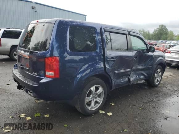 2014 Honda Pilot EX-L with VIN 5FNYF4H79EB025126, listed as a Copart auction lot 57493885 with 136,739 mi miles and Salvage title. Bid and sale history available at DreamBid. Image 3.