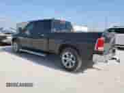 2016 Ram 1500 Laramie z VIN 1C6RR7VT7GS130176, wystawiony jako Copart lot #62051575 z przebiegiem 133 883 mil mil oraz Czysty tytuł • Clean title. Historia ofert i sprzedaży dostępna na DreamBid. Obrazek 2.