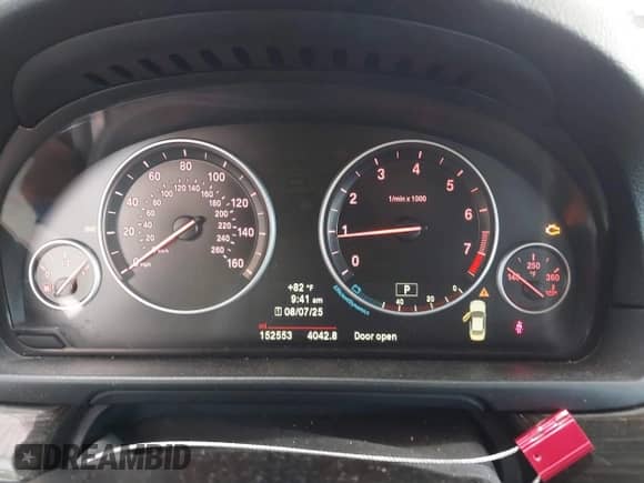 2014 BMW 5 Series 528i xDrive с VIN WBA5A7C52ED617979, выставлен на аукционе IAAI как лот 42929214 с пробегом 152 553 миль миль и . История ставок и продаж доступна на DreamBid. Изображение 7.