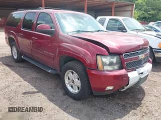 2010 Chevrolet Suburban LT с VIN 1GNUKJE36AR190377, выставлен на аукционе IAAI как лот 42469372 с пробегом 173 274 миль миль и . История ставок и продаж доступна на DreamBid. Изображение 1.