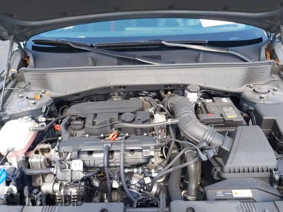 2024 Hyundai Kona N Line with VIN KM8HA3A31RU101642, listed as a IAAI auction lot 42711184 with 10,377 mi miles and . Bid and sale history available at DreamBid. Image 10.
