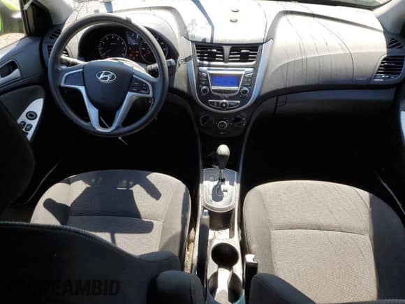 2013 Hyundai Accent GS с VIN KMHCT5AE4DU073250, выставлен на аукционе Copart как лот 70139915 с пробегом 53 644 миль миль и Списание • Salvage title. История ставок и продаж доступна на DreamBid. Изображение 8.