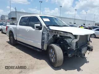 2023 Ford F-150 XL z VIN 1FTFW1E8XPFC90641, wystawiony jako IAAI lot #42538154 z przebiegiem 71 601 mil mil oraz . Historia ofert i sprzedaży dostępna na DreamBid. Obrazek 1.