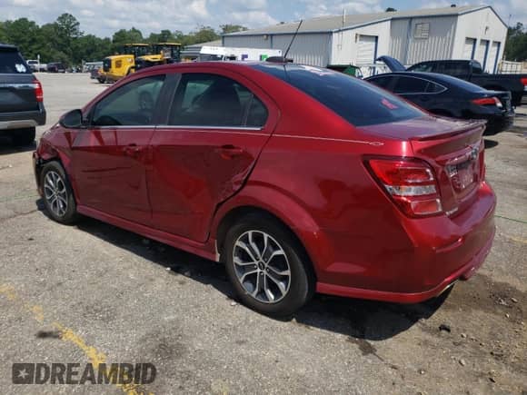 2020 Chevrolet Sonic LT z VIN 1G1JD5SB2L4137063, wystawiony jako Copart lot #64947895 z przebiegiem 151 620 mil mil oraz Szkoda całkowita • Salvage title. Historia ofert i sprzedaży dostępna na DreamBid. Obrazek 2.