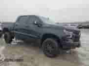 2024 Chevrolet Silverado 1500 ZR2 z VIN 3GCUDHEL2RG194496, wystawiony jako Copart lot #43385785 z przebiegiem 11 312 mil mil oraz Szkoda całkowita • Salvage title. Historia ofert i sprzedaży dostępna na DreamBid. Obrazek 4.
