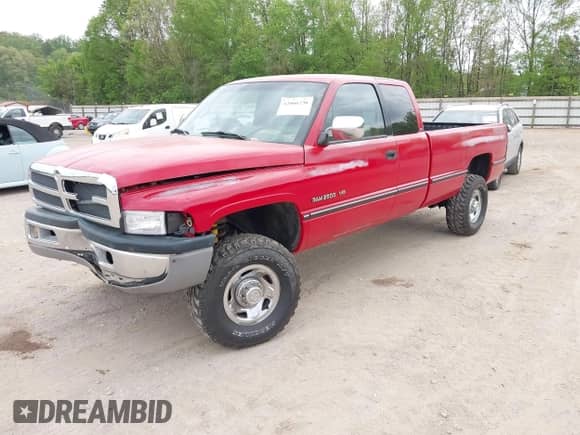 1997 Dodge 2500 with VIN 3B7KF23W9VM574300, listed as a IAAI auction lot 42066236 with 241,883 mi miles and . Bid and sale history available at DreamBid. Image 2.