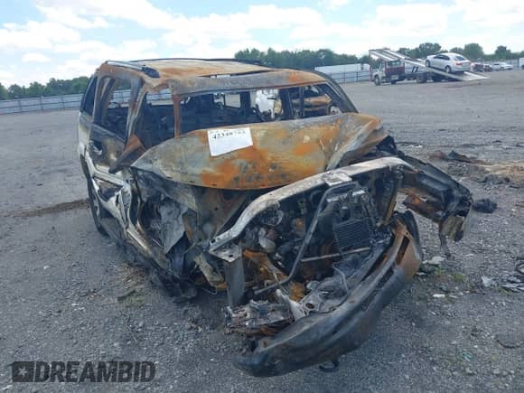 2006 Cadillac Escalade z VIN 1GYEC63N36R140923, wystawiony jako IAAI lot #42348753 z przebiegiem Nie podano mil oraz . Historia ofert i sprzedaży dostępna na DreamBid. Obrazek 6.