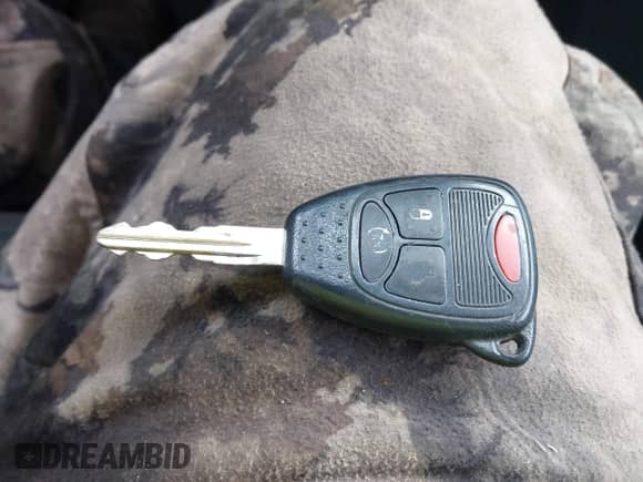 2015 Jeep Compass High Altitude с VIN 1C4NJDEB1FD409324, выставлен на аукционе IAAI как лот 41940973 с пробегом 205 619 миль миль и . История ставок и продаж доступна на DreamBid. Изображение 11.