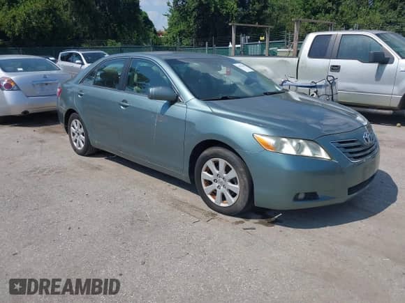 2008 Toyota Camry LE z VIN 4T1BE46K58U750360, wystawiony jako IAAI lot #43014443 z przebiegiem 209 798 mil mil oraz . Historia ofert i sprzedaży dostępna na DreamBid. Obrazek 1.