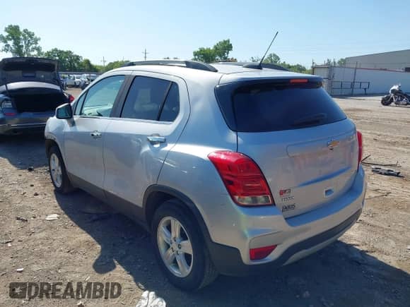 2019 Chevrolet Trax LT with VIN 3GNCJLSB0KL146843, listed as a IAAI auction lot 42794125 with 121,103 mi miles and . Bid and sale history available at DreamBid. Image 3.