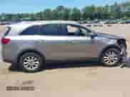 2019 Kia Sorento S z VIN 5XYPGDA56KG451202, wystawiony jako IAAI lot #42551531 z przebiegiem 66 930 mil mil oraz . Historia ofert i sprzedaży dostępna na DreamBid. Obrazek 13.