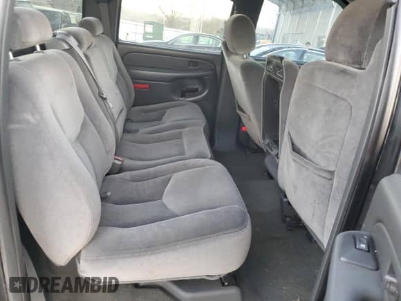 2005 GMC Sierra 1500 SLT z VIN 2GTEK13T051286245, wystawiony jako Copart lot #88082375 z przebiegiem 281 268 mil mil oraz Szkoda całkowita • Salvage title. Historia ofert i sprzedaży dostępna na DreamBid. Obrazek 10.
