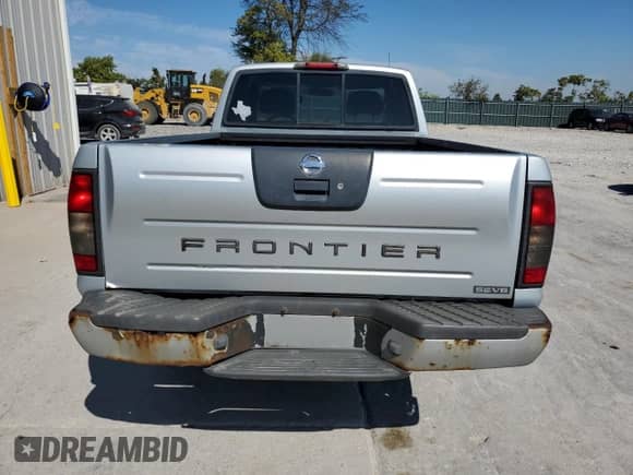 2002 Nissan Frontier XE with VIN 1N6ED26T02C373027, listed as a Copart auction lot 82187955 with 182,045 mi miles and Clean title. Bid and sale history available at DreamBid. Image 6.