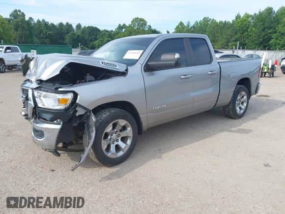 2021 Ram 1500 Lone Star с VIN 1C6RREBT2MN821280, выставлен на аукционе IAAI как лот 42558160 с пробегом 163 892 миль миль и . История ставок и продаж доступна на DreamBid. Изображение 2.