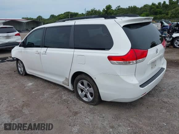 2012 Toyota Sienna LE AAS with VIN 5TDKK3DC8CS259698, listed as a IAAI auction lot 43249354 with 340,370 mi miles and . Bid and sale history available at DreamBid. Image 3.