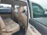 2011 Chevrolet Silverado 1500 LT z VIN 3GCPKSE38BG358968, wystawiony jako IAAI lot #43393436 z przebiegiem 187 947 mil mil oraz . Historia ofert i sprzedaży dostępna na DreamBid. Obrazek 8.