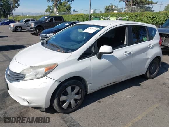 2014 Nissan Note SV z VIN 3N1CE2CP1EL427364, wystawiony jako IAAI lot #42678715 z przebiegiem 106 850 mil mil oraz . Historia ofert i sprzedaży dostępna na DreamBid. Obrazek 21.