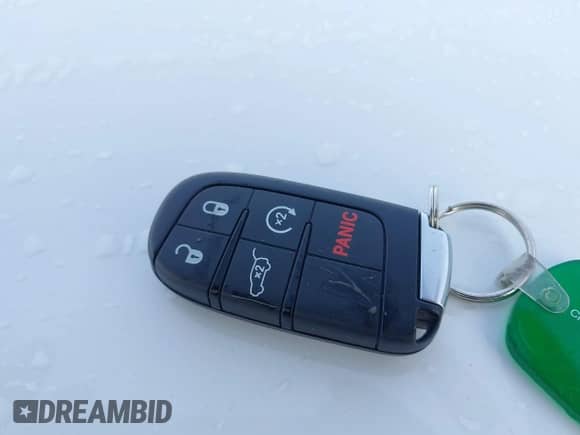 2018 Jeep Grand Cherokee Summit с VIN 1C4RJFJG2JC260323, выставлен на аукционе IAAI как лот 42972184 с пробегом 148 255 миль миль и . История ставок и продаж доступна на DreamBid. Изображение 11.