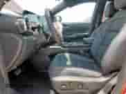 2026 Chevrolet Equinox FWD LT с VIN 3GNAXHEG9TL102979, выставлен на аукционе Copart как лот 63351115 с пробегом 1 066 миль миль и Списание • Salvage title. История ставок и продаж доступна на DreamBid. Изображение 7.