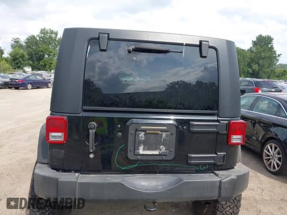 2008 Jeep Wrangler Unlimited X с VIN 1J4GA391X8L560685, выставлен на аукционе IAAI как лот 42940063 с пробегом 116 743 миль миль и . История ставок и продаж доступна на DreamBid. Изображение 6.