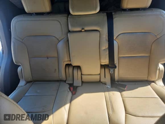 2017 Ford Explorer Limited z VIN 1FM5K7F88HGC33533, wystawiony jako Copart lot #86901325 z przebiegiem Nie podano mil oraz Czysty tytuł • Clean title. Historia ofert i sprzedaży dostępna na DreamBid. Obrazek 10.