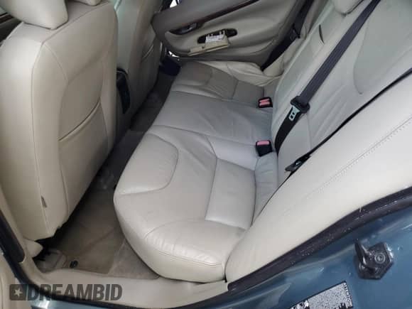 2005 Volvo S60 с VIN YV1RS592752474469, выставлен на аукционе Copart как лот 70924455 с пробегом 124 230 миль миль и Списание • Salvage title. История ставок и продаж доступна на DreamBid. Изображение 10.