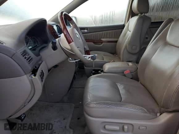 2005 Toyota Sienna XLE z VIN 5TDBA22CX5S042964, wystawiony jako Copart lot #85651825 z przebiegiem 160 045 mil mil oraz Szkoda całkowita • Salvage title. Historia ofert i sprzedaży dostępna na DreamBid. Obrazek 7.